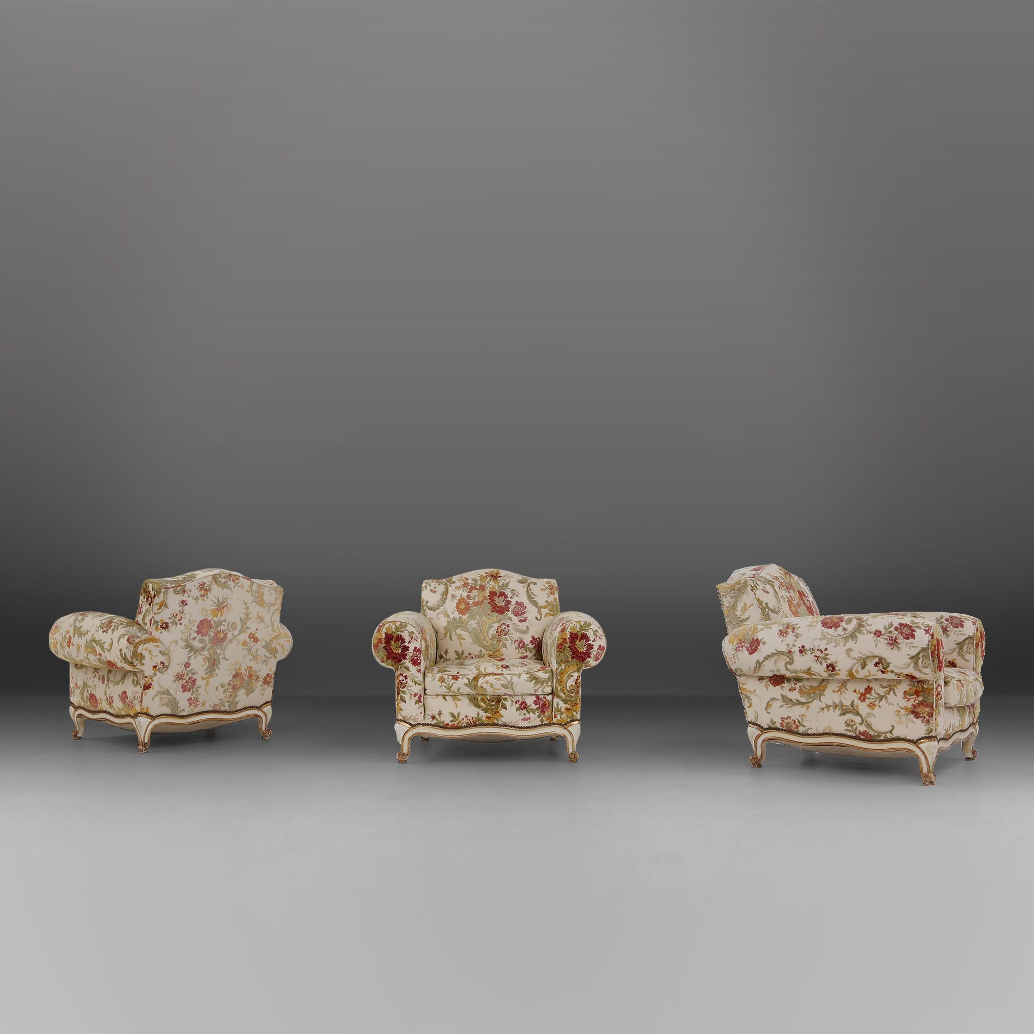 French set of Lounge Chairs in Floral Upholstery-img